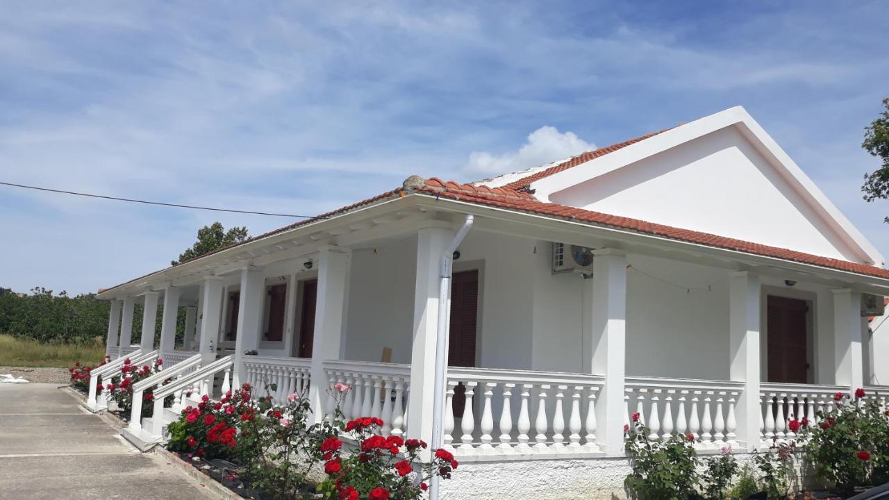 Serenity Apartments Agios Georgios  Exterior photo